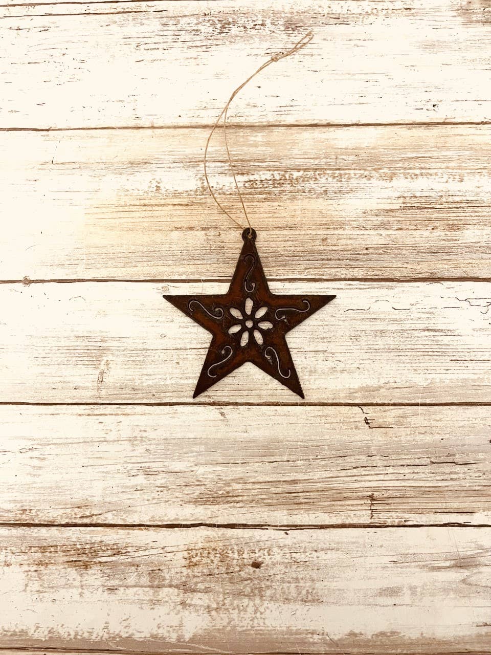 Universal Ironworks Inc - Star GARDEN FRIEND Western Rustic Metal Ornament