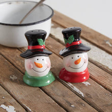 Load image into Gallery viewer, Cheerful Snowmen Salt &amp; Pepper Shakers