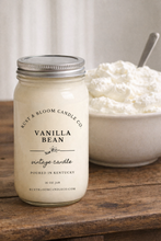 Load image into Gallery viewer, Rust &amp; Bloom Candle Co - Vanilla Bean 16 Oz Soy Candle