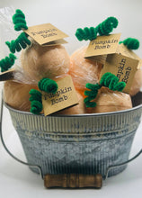 Load image into Gallery viewer, Red Rooster Soaps - Pumpkin Bath Treats