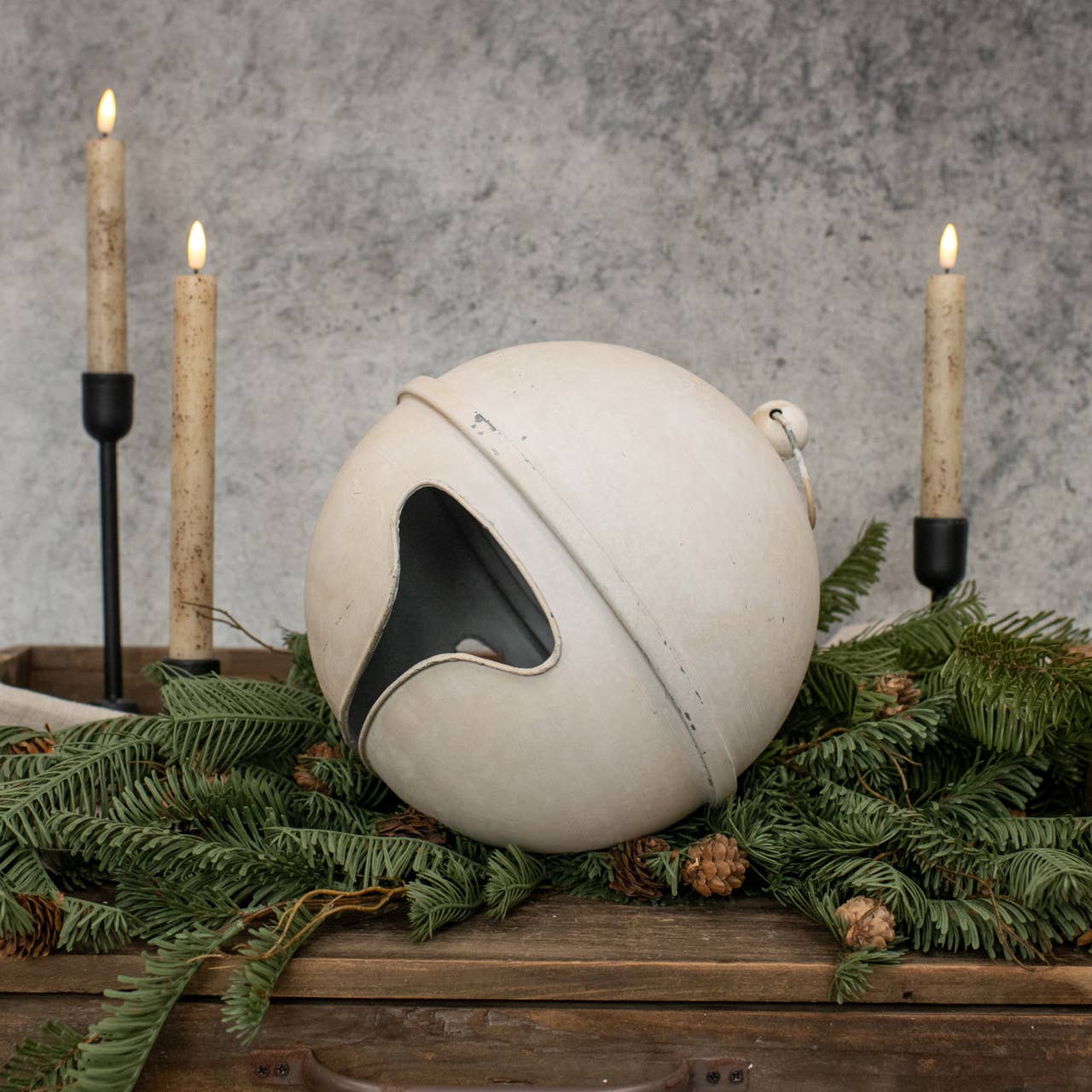 9" WHITE SLEIGH BELL