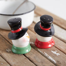 Load image into Gallery viewer, Cheerful Snowmen Salt &amp; Pepper Shakers