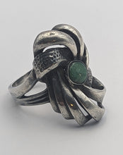 Load image into Gallery viewer, Sterling Silver Green Turquoise Ribbon Bow Style Ring