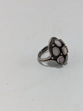Load image into Gallery viewer, Size 8 Southwestern Style MOP Cluster Ring
